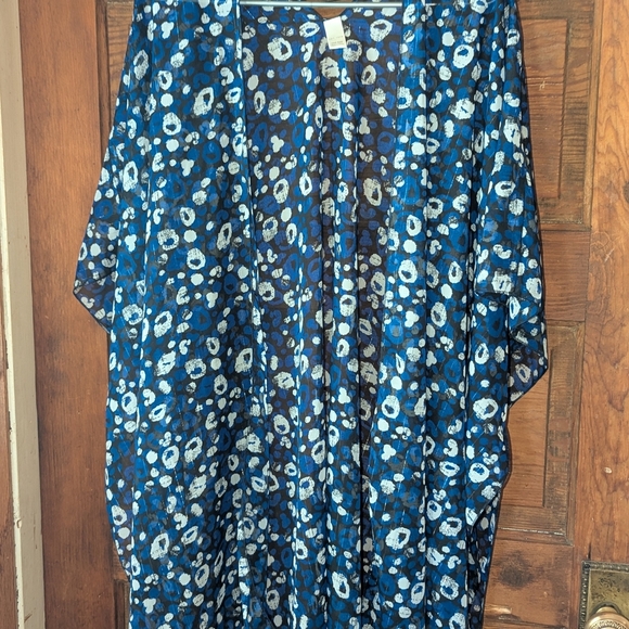 Cato Blue and White Swim Coverup with Floral Pattern - Picture 3 of 8